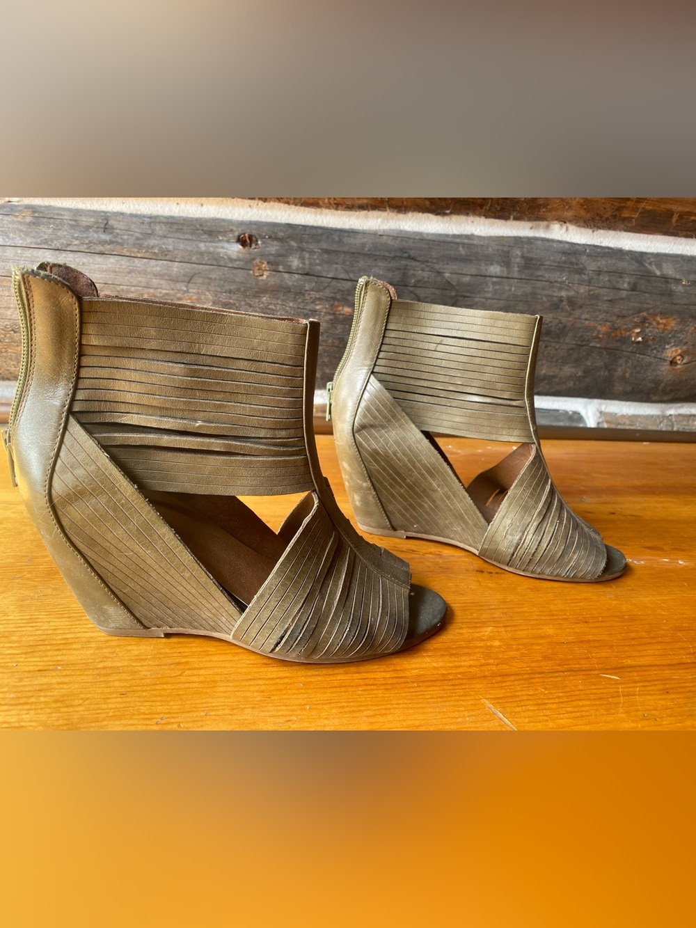 Aldo Strappy Leather Ankle Wedge Sandals in Olive Green 36